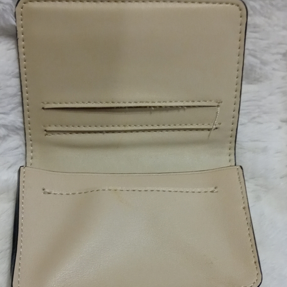 ✴️3/$15✴️ Small gold studded hand clutch - Picture 6 of 7